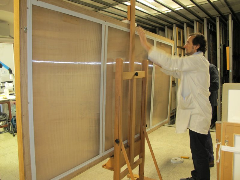 Abans del préstec es realitzen millores en els marcs.